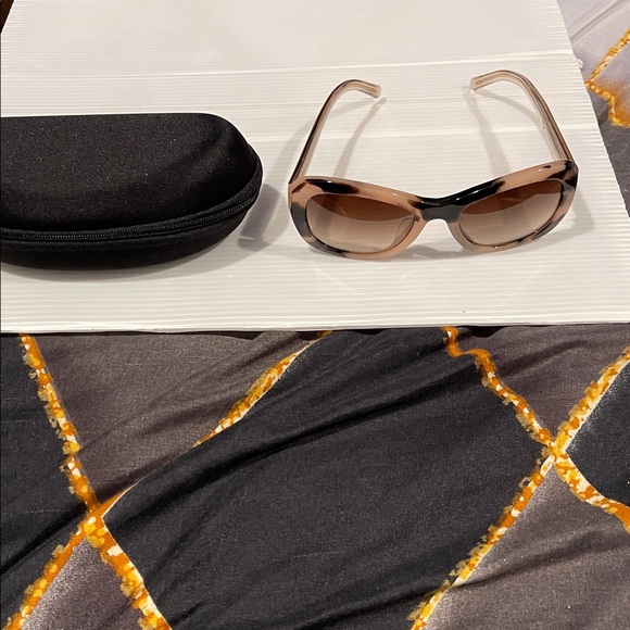 Stylish Brown Sunglasses barberry - Picture 5 of 6